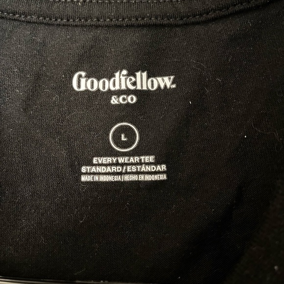 GoodFellow Black Tee - Picture 3 of 3